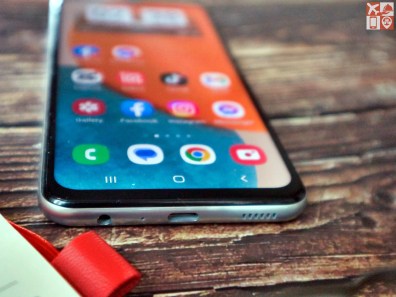 Bottom part of Galaxy A23 Bottom part of Galaxy A23