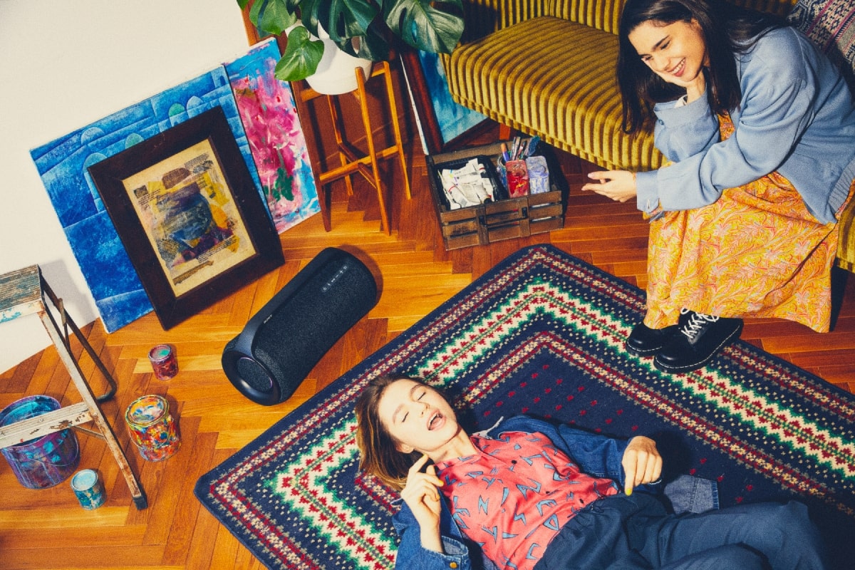 Sony SRS-XG500 Portable Wireless Speaker in session